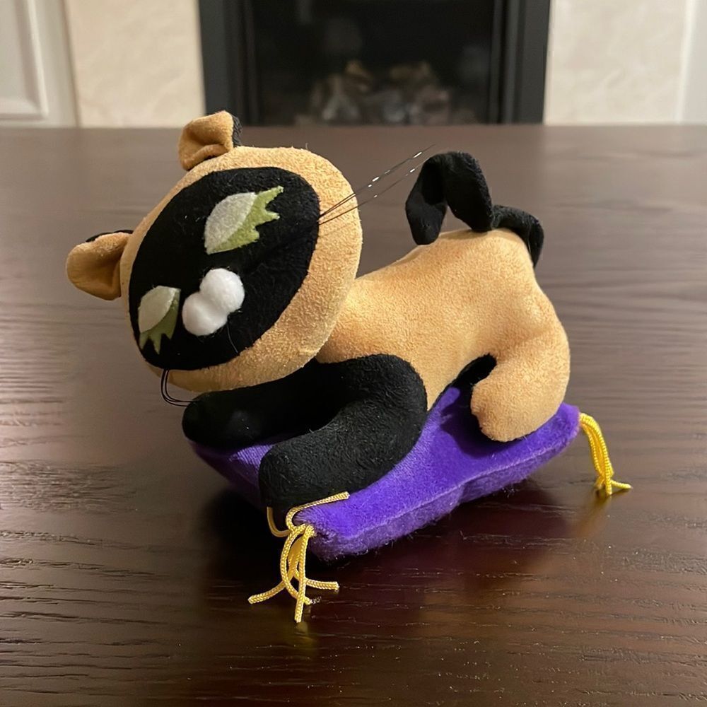 Dakin Dream Pet- Snoozie Suzie 5.5" - Resting On Purple Pillow Excellent Condit…